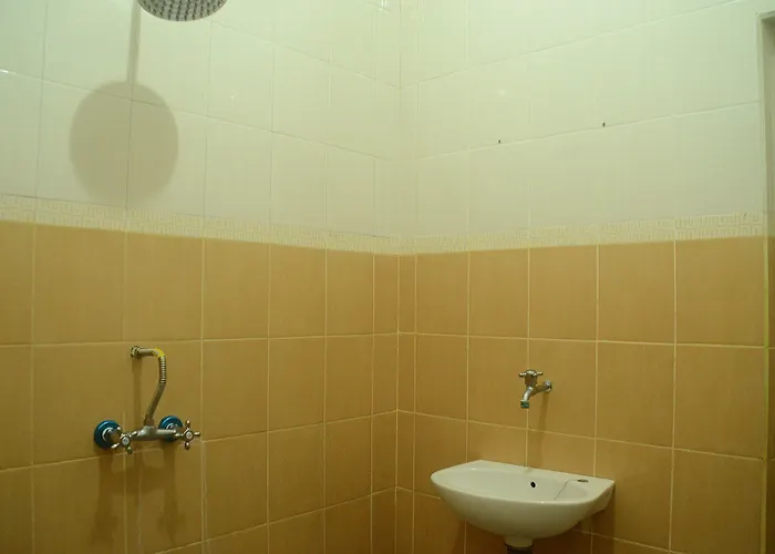 Hotel Budget Door Legian 2*