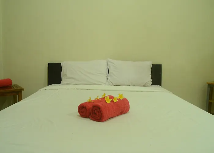 Hotel Budget Door Legian